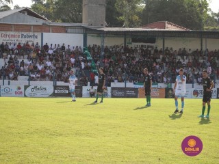 
<a style='margin-left: 5px;' class='btn btn-xs btn-social btn-facebook' href='https://www.facebook.com/sharer/sharer.php?u=https://www.boladovale.com.br/imgs/800-800-90/conteudo/fotos/1576/img4437.jpg' rel='popup' data-width='500' data-height='400'><i class='fa fa-facebook'></i>Compartilhar <span class='hidden-xs'>no Facebook</span>
</a> 
<a class='btn btn-default btn-xs' target='_blank' href='imgs/800-800-90/conteudo/fotos/1576/img4437.jpg'>
<span class='glyphicon glyphicon-cloud-download'></span> Salvar
</a> 
<span></span>
