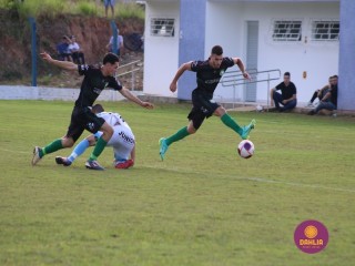 
<a style='margin-left: 5px;' class='btn btn-xs btn-social btn-facebook' href='https://www.facebook.com/sharer/sharer.php?u=https://www.boladovale.com.br/imgs/800-800-90/conteudo/fotos/1576/img4498.jpg' rel='popup' data-width='500' data-height='400'><i class='fa fa-facebook'></i>Compartilhar <span class='hidden-xs'>no Facebook</span>
</a> 
<a class='btn btn-default btn-xs' target='_blank' href='imgs/800-800-90/conteudo/fotos/1576/img4498.jpg'>
<span class='glyphicon glyphicon-cloud-download'></span> Salvar
</a> 
<span></span>