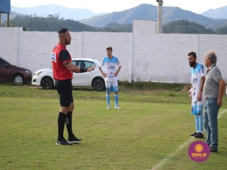 
<a style='margin-left: 5px;' class='btn btn-xs btn-social btn-facebook' href='https://www.facebook.com/sharer/sharer.php?u=https://www.boladovale.com.br/imgs/800-800-90/conteudo/fotos/1576/img4499.jpg' rel='popup' data-width='500' data-height='400'><i class='fa fa-facebook'></i>Compartilhar <span class='hidden-xs'>no Facebook</span>
</a> 
<a class='btn btn-default btn-xs' target='_blank' href='imgs/800-800-90/conteudo/fotos/1576/img4499.jpg'>
<span class='glyphicon glyphicon-cloud-download'></span> Salvar
</a> 
<span></span>