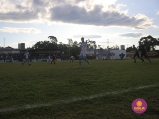 
<a style='margin-left: 5px;' class='btn btn-xs btn-social btn-facebook' href='https://www.facebook.com/sharer/sharer.php?u=https://www.boladovale.com.br/imgs/800-800-90/conteudo/fotos/1576/img4517.jpg' rel='popup' data-width='500' data-height='400'><i class='fa fa-facebook'></i>Compartilhar <span class='hidden-xs'>no Facebook</span>
</a> 
<a class='btn btn-default btn-xs' target='_blank' href='imgs/800-800-90/conteudo/fotos/1576/img4517.jpg'>
<span class='glyphicon glyphicon-cloud-download'></span> Salvar
</a> 
<span></span>