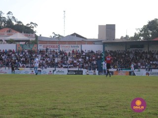 
<a style='margin-left: 5px;' class='btn btn-xs btn-social btn-facebook' href='https://www.facebook.com/sharer/sharer.php?u=https://www.boladovale.com.br/imgs/800-800-90/conteudo/fotos/1576/img4522.jpg' rel='popup' data-width='500' data-height='400'><i class='fa fa-facebook'></i>Compartilhar <span class='hidden-xs'>no Facebook</span>
</a> 
<a class='btn btn-default btn-xs' target='_blank' href='imgs/800-800-90/conteudo/fotos/1576/img4522.jpg'>
<span class='glyphicon glyphicon-cloud-download'></span> Salvar
</a> 
<span></span>