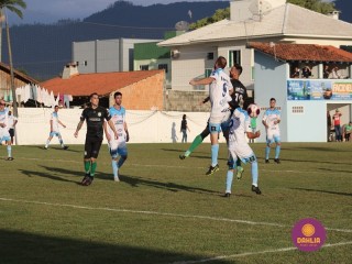 
<a style='margin-left: 5px;' class='btn btn-xs btn-social btn-facebook' href='https://www.facebook.com/sharer/sharer.php?u=https://www.boladovale.com.br/imgs/800-800-90/conteudo/fotos/1576/img4558.jpg' rel='popup' data-width='500' data-height='400'><i class='fa fa-facebook'></i>Compartilhar <span class='hidden-xs'>no Facebook</span>
</a> 
<a class='btn btn-default btn-xs' target='_blank' href='imgs/800-800-90/conteudo/fotos/1576/img4558.jpg'>
<span class='glyphicon glyphicon-cloud-download'></span> Salvar
</a> 
<span></span>
