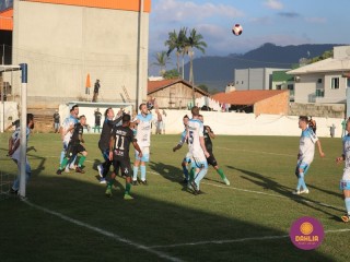 
<a style='margin-left: 5px;' class='btn btn-xs btn-social btn-facebook' href='https://www.facebook.com/sharer/sharer.php?u=https://www.boladovale.com.br/imgs/800-800-90/conteudo/fotos/1576/img4570.jpg' rel='popup' data-width='500' data-height='400'><i class='fa fa-facebook'></i>Compartilhar <span class='hidden-xs'>no Facebook</span>
</a> 
<a class='btn btn-default btn-xs' target='_blank' href='imgs/800-800-90/conteudo/fotos/1576/img4570.jpg'>
<span class='glyphicon glyphicon-cloud-download'></span> Salvar
</a> 
<span></span>