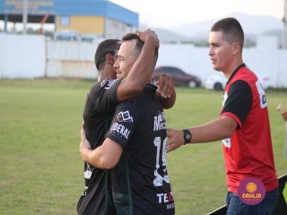 
<a style='margin-left: 5px;' class='btn btn-xs btn-social btn-facebook' href='https://www.facebook.com/sharer/sharer.php?u=https://www.boladovale.com.br/imgs/800-800-90/conteudo/fotos/1576/img4722.jpg' rel='popup' data-width='500' data-height='400'><i class='fa fa-facebook'></i>Compartilhar <span class='hidden-xs'>no Facebook</span>
</a> 
<a class='btn btn-default btn-xs' target='_blank' href='imgs/800-800-90/conteudo/fotos/1576/img4722.jpg'>
<span class='glyphicon glyphicon-cloud-download'></span> Salvar
</a> 
<span></span>
