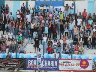 
<a style='margin-left: 5px;' class='btn btn-xs btn-social btn-facebook' href='https://www.facebook.com/sharer/sharer.php?u=https://www.boladovale.com.br/imgs/800-800-90/conteudo/fotos/1576/img4727.jpg' rel='popup' data-width='500' data-height='400'><i class='fa fa-facebook'></i>Compartilhar <span class='hidden-xs'>no Facebook</span>
</a> 
<a class='btn btn-default btn-xs' target='_blank' href='imgs/800-800-90/conteudo/fotos/1576/img4727.jpg'>
<span class='glyphicon glyphicon-cloud-download'></span> Salvar
</a> 
<span></span>