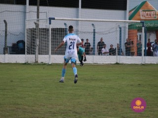 
<a style='margin-left: 5px;' class='btn btn-xs btn-social btn-facebook' href='https://www.facebook.com/sharer/sharer.php?u=https://www.boladovale.com.br/imgs/800-800-90/conteudo/fotos/1576/img4738.jpg' rel='popup' data-width='500' data-height='400'><i class='fa fa-facebook'></i>Compartilhar <span class='hidden-xs'>no Facebook</span>
</a> 
<a class='btn btn-default btn-xs' target='_blank' href='imgs/800-800-90/conteudo/fotos/1576/img4738.jpg'>
<span class='glyphicon glyphicon-cloud-download'></span> Salvar
</a> 
<span></span>