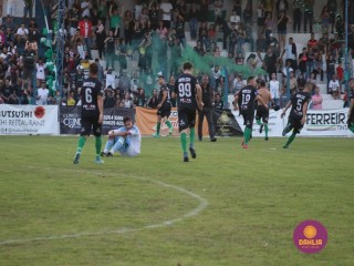 
<a style='margin-left: 5px;' class='btn btn-xs btn-social btn-facebook' href='https://www.facebook.com/sharer/sharer.php?u=https://www.boladovale.com.br/imgs/800-800-90/conteudo/fotos/1576/img4743.jpg' rel='popup' data-width='500' data-height='400'><i class='fa fa-facebook'></i>Compartilhar <span class='hidden-xs'>no Facebook</span>
</a> 
<a class='btn btn-default btn-xs' target='_blank' href='imgs/800-800-90/conteudo/fotos/1576/img4743.jpg'>
<span class='glyphicon glyphicon-cloud-download'></span> Salvar
</a> 
<span></span>