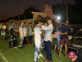 
<a style='margin-left: 5px;' class='btn btn-xs btn-social btn-facebook' href='https://www.facebook.com/sharer/sharer.php?u=https://www.boladovale.com.br/imgs/800-800-90/conteudo/fotos/1577/img4802.jpg' rel='popup' data-width='500' data-height='400'><i class='fa fa-facebook'></i>Compartilhar <span class='hidden-xs'>no Facebook</span>
</a> 
<a class='btn btn-default btn-xs' target='_blank' href='imgs/800-800-90/conteudo/fotos/1577/img4802.jpg'>
<span class='glyphicon glyphicon-cloud-download'></span> Salvar
</a> 
<span></span>