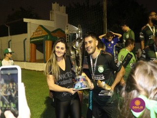 
<a style='margin-left: 5px;' class='btn btn-xs btn-social btn-facebook' href='https://www.facebook.com/sharer/sharer.php?u=https://www.boladovale.com.br/imgs/800-800-90/conteudo/fotos/1577/img4886.jpg' rel='popup' data-width='500' data-height='400'><i class='fa fa-facebook'></i>Compartilhar <span class='hidden-xs'>no Facebook</span>
</a> 
<a class='btn btn-default btn-xs' target='_blank' href='imgs/800-800-90/conteudo/fotos/1577/img4886.jpg'>
<span class='glyphicon glyphicon-cloud-download'></span> Salvar
</a> 
<span></span>
