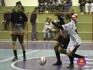 
<a style='margin-left: 5px;' class='btn btn-xs btn-social btn-facebook' href='https://www.facebook.com/sharer/sharer.php?u=https://www.boladovale.com.br/imgs/800-800-90/conteudo/fotos/1578/img5011.jpg' rel='popup' data-width='500' data-height='400'><i class='fa fa-facebook'></i>Compartilhar <span class='hidden-xs'>no Facebook</span>
</a> 
<a class='btn btn-default btn-xs' target='_blank' href='imgs/800-800-90/conteudo/fotos/1578/img5011.jpg'>
<span class='glyphicon glyphicon-cloud-download'></span> Salvar
</a> 
<span></span>