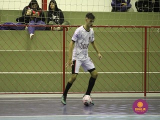 
<a style='margin-left: 5px;' class='btn btn-xs btn-social btn-facebook' href='https://www.facebook.com/sharer/sharer.php?u=https://www.boladovale.com.br/imgs/800-800-90/conteudo/fotos/1578/img5014.jpg' rel='popup' data-width='500' data-height='400'><i class='fa fa-facebook'></i>Compartilhar <span class='hidden-xs'>no Facebook</span>
</a> 
<a class='btn btn-default btn-xs' target='_blank' href='imgs/800-800-90/conteudo/fotos/1578/img5014.jpg'>
<span class='glyphicon glyphicon-cloud-download'></span> Salvar
</a> 
<span></span>