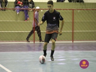 
<a style='margin-left: 5px;' class='btn btn-xs btn-social btn-facebook' href='https://www.facebook.com/sharer/sharer.php?u=https://www.boladovale.com.br/imgs/800-800-90/conteudo/fotos/1578/img5034.jpg' rel='popup' data-width='500' data-height='400'><i class='fa fa-facebook'></i>Compartilhar <span class='hidden-xs'>no Facebook</span>
</a> 
<a class='btn btn-default btn-xs' target='_blank' href='imgs/800-800-90/conteudo/fotos/1578/img5034.jpg'>
<span class='glyphicon glyphicon-cloud-download'></span> Salvar
</a> 
<span></span>