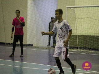 
<a style='margin-left: 5px;' class='btn btn-xs btn-social btn-facebook' href='https://www.facebook.com/sharer/sharer.php?u=https://www.boladovale.com.br/imgs/800-800-90/conteudo/fotos/1578/img5132.jpg' rel='popup' data-width='500' data-height='400'><i class='fa fa-facebook'></i>Compartilhar <span class='hidden-xs'>no Facebook</span>
</a> 
<a class='btn btn-default btn-xs' target='_blank' href='imgs/800-800-90/conteudo/fotos/1578/img5132.jpg'>
<span class='glyphicon glyphicon-cloud-download'></span> Salvar
</a> 
<span></span>