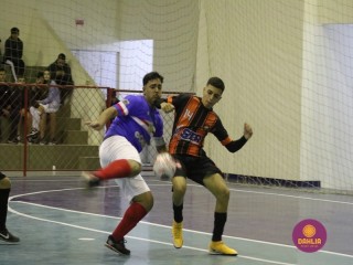 
<a style='margin-left: 5px;' class='btn btn-xs btn-social btn-facebook' href='https://www.facebook.com/sharer/sharer.php?u=https://www.boladovale.com.br/imgs/800-800-90/conteudo/fotos/1579/img5159.jpg' rel='popup' data-width='500' data-height='400'><i class='fa fa-facebook'></i>Compartilhar <span class='hidden-xs'>no Facebook</span>
</a> 
<a class='btn btn-default btn-xs' target='_blank' href='imgs/800-800-90/conteudo/fotos/1579/img5159.jpg'>
<span class='glyphicon glyphicon-cloud-download'></span> Salvar
</a> 
<span></span>