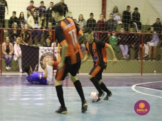 
<a style='margin-left: 5px;' class='btn btn-xs btn-social btn-facebook' href='https://www.facebook.com/sharer/sharer.php?u=https://www.boladovale.com.br/imgs/800-800-90/conteudo/fotos/1579/img5160.jpg' rel='popup' data-width='500' data-height='400'><i class='fa fa-facebook'></i>Compartilhar <span class='hidden-xs'>no Facebook</span>
</a> 
<a class='btn btn-default btn-xs' target='_blank' href='imgs/800-800-90/conteudo/fotos/1579/img5160.jpg'>
<span class='glyphicon glyphicon-cloud-download'></span> Salvar
</a> 
<span></span>