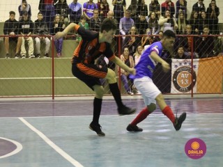 
<a style='margin-left: 5px;' class='btn btn-xs btn-social btn-facebook' href='https://www.facebook.com/sharer/sharer.php?u=https://www.boladovale.com.br/imgs/800-800-90/conteudo/fotos/1579/img5232.jpg' rel='popup' data-width='500' data-height='400'><i class='fa fa-facebook'></i>Compartilhar <span class='hidden-xs'>no Facebook</span>
</a> 
<a class='btn btn-default btn-xs' target='_blank' href='imgs/800-800-90/conteudo/fotos/1579/img5232.jpg'>
<span class='glyphicon glyphicon-cloud-download'></span> Salvar
</a> 
<span></span>