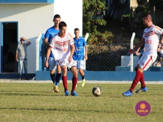 
<a style='margin-left: 5px;' class='btn btn-xs btn-social btn-facebook' href='https://www.facebook.com/sharer/sharer.php?u=https://www.boladovale.com.br/imgs/800-800-90/conteudo/fotos/1580/img8598.jpg' rel='popup' data-width='500' data-height='400'><i class='fa fa-facebook'></i>Compartilhar <span class='hidden-xs'>no Facebook</span>
</a> 
<a class='btn btn-default btn-xs' target='_blank' href='imgs/800-800-90/conteudo/fotos/1580/img8598.jpg'>
<span class='glyphicon glyphicon-cloud-download'></span> Salvar
</a> 
<span></span>