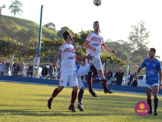 
<a style='margin-left: 5px;' class='btn btn-xs btn-social btn-facebook' href='https://www.facebook.com/sharer/sharer.php?u=https://www.boladovale.com.br/imgs/800-800-90/conteudo/fotos/1580/img8603.jpg' rel='popup' data-width='500' data-height='400'><i class='fa fa-facebook'></i>Compartilhar <span class='hidden-xs'>no Facebook</span>
</a> 
<a class='btn btn-default btn-xs' target='_blank' href='imgs/800-800-90/conteudo/fotos/1580/img8603.jpg'>
<span class='glyphicon glyphicon-cloud-download'></span> Salvar
</a> 
<span></span>