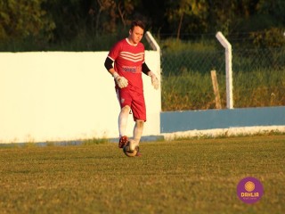 
<a style='margin-left: 5px;' class='btn btn-xs btn-social btn-facebook' href='https://www.facebook.com/sharer/sharer.php?u=https://www.boladovale.com.br/imgs/800-800-90/conteudo/fotos/1580/img8664.jpg' rel='popup' data-width='500' data-height='400'><i class='fa fa-facebook'></i>Compartilhar <span class='hidden-xs'>no Facebook</span>
</a> 
<a class='btn btn-default btn-xs' target='_blank' href='imgs/800-800-90/conteudo/fotos/1580/img8664.jpg'>
<span class='glyphicon glyphicon-cloud-download'></span> Salvar
</a> 
<span></span>