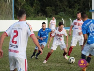 
<a style='margin-left: 5px;' class='btn btn-xs btn-social btn-facebook' href='https://www.facebook.com/sharer/sharer.php?u=https://www.boladovale.com.br/imgs/800-800-90/conteudo/fotos/1580/img8721.jpg' rel='popup' data-width='500' data-height='400'><i class='fa fa-facebook'></i>Compartilhar <span class='hidden-xs'>no Facebook</span>
</a> 
<a class='btn btn-default btn-xs' target='_blank' href='imgs/800-800-90/conteudo/fotos/1580/img8721.jpg'>
<span class='glyphicon glyphicon-cloud-download'></span> Salvar
</a> 
<span></span>