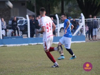 
<a style='margin-left: 5px;' class='btn btn-xs btn-social btn-facebook' href='https://www.facebook.com/sharer/sharer.php?u=https://www.boladovale.com.br/imgs/800-800-90/conteudo/fotos/1580/img8734.jpg' rel='popup' data-width='500' data-height='400'><i class='fa fa-facebook'></i>Compartilhar <span class='hidden-xs'>no Facebook</span>
</a> 
<a class='btn btn-default btn-xs' target='_blank' href='imgs/800-800-90/conteudo/fotos/1580/img8734.jpg'>
<span class='glyphicon glyphicon-cloud-download'></span> Salvar
</a> 
<span></span>