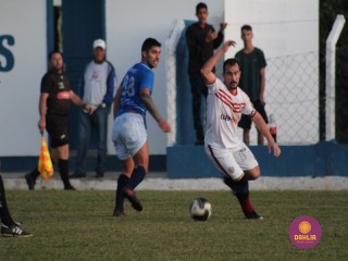 
<a style='margin-left: 5px;' class='btn btn-xs btn-social btn-facebook' href='https://www.facebook.com/sharer/sharer.php?u=https://www.boladovale.com.br/imgs/800-800-90/conteudo/fotos/1580/img8737.jpg' rel='popup' data-width='500' data-height='400'><i class='fa fa-facebook'></i>Compartilhar <span class='hidden-xs'>no Facebook</span>
</a> 
<a class='btn btn-default btn-xs' target='_blank' href='imgs/800-800-90/conteudo/fotos/1580/img8737.jpg'>
<span class='glyphicon glyphicon-cloud-download'></span> Salvar
</a> 
<span></span>