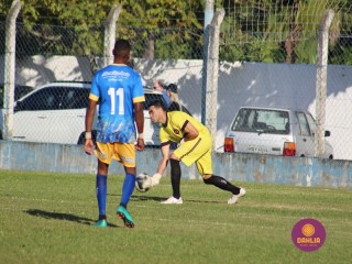 
<a style='margin-left: 5px;' class='btn btn-xs btn-social btn-facebook' href='https://www.facebook.com/sharer/sharer.php?u=https://www.boladovale.com.br/imgs/800-800-90/conteudo/fotos/1581/img8789.jpg' rel='popup' data-width='500' data-height='400'><i class='fa fa-facebook'></i>Compartilhar <span class='hidden-xs'>no Facebook</span>
</a> 
<a class='btn btn-default btn-xs' target='_blank' href='imgs/800-800-90/conteudo/fotos/1581/img8789.jpg'>
<span class='glyphicon glyphicon-cloud-download'></span> Salvar
</a> 
<span></span>