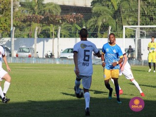 
<a style='margin-left: 5px;' class='btn btn-xs btn-social btn-facebook' href='https://www.facebook.com/sharer/sharer.php?u=https://www.boladovale.com.br/imgs/800-800-90/conteudo/fotos/1581/img8808.jpg' rel='popup' data-width='500' data-height='400'><i class='fa fa-facebook'></i>Compartilhar <span class='hidden-xs'>no Facebook</span>
</a> 
<a class='btn btn-default btn-xs' target='_blank' href='imgs/800-800-90/conteudo/fotos/1581/img8808.jpg'>
<span class='glyphicon glyphicon-cloud-download'></span> Salvar
</a> 
<span></span>