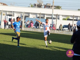 
<a style='margin-left: 5px;' class='btn btn-xs btn-social btn-facebook' href='https://www.facebook.com/sharer/sharer.php?u=https://www.boladovale.com.br/imgs/800-800-90/conteudo/fotos/1581/img8834.jpg' rel='popup' data-width='500' data-height='400'><i class='fa fa-facebook'></i>Compartilhar <span class='hidden-xs'>no Facebook</span>
</a> 
<a class='btn btn-default btn-xs' target='_blank' href='imgs/800-800-90/conteudo/fotos/1581/img8834.jpg'>
<span class='glyphicon glyphicon-cloud-download'></span> Salvar
</a> 
<span></span>
