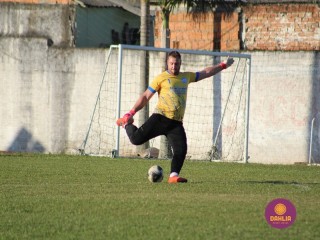 
<a style='margin-left: 5px;' class='btn btn-xs btn-social btn-facebook' href='https://www.facebook.com/sharer/sharer.php?u=https://www.boladovale.com.br/imgs/800-800-90/conteudo/fotos/1581/img8874.jpg' rel='popup' data-width='500' data-height='400'><i class='fa fa-facebook'></i>Compartilhar <span class='hidden-xs'>no Facebook</span>
</a> 
<a class='btn btn-default btn-xs' target='_blank' href='imgs/800-800-90/conteudo/fotos/1581/img8874.jpg'>
<span class='glyphicon glyphicon-cloud-download'></span> Salvar
</a> 
<span></span>