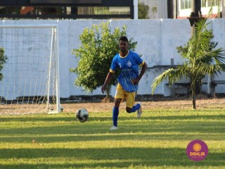 
<a style='margin-left: 5px;' class='btn btn-xs btn-social btn-facebook' href='https://www.facebook.com/sharer/sharer.php?u=https://www.boladovale.com.br/imgs/800-800-90/conteudo/fotos/1581/img8887.jpg' rel='popup' data-width='500' data-height='400'><i class='fa fa-facebook'></i>Compartilhar <span class='hidden-xs'>no Facebook</span>
</a> 
<a class='btn btn-default btn-xs' target='_blank' href='imgs/800-800-90/conteudo/fotos/1581/img8887.jpg'>
<span class='glyphicon glyphicon-cloud-download'></span> Salvar
</a> 
<span></span>