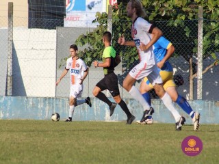 
<a style='margin-left: 5px;' class='btn btn-xs btn-social btn-facebook' href='https://www.facebook.com/sharer/sharer.php?u=https://www.boladovale.com.br/imgs/800-800-90/conteudo/fotos/1581/img8890.jpg' rel='popup' data-width='500' data-height='400'><i class='fa fa-facebook'></i>Compartilhar <span class='hidden-xs'>no Facebook</span>
</a> 
<a class='btn btn-default btn-xs' target='_blank' href='imgs/800-800-90/conteudo/fotos/1581/img8890.jpg'>
<span class='glyphicon glyphicon-cloud-download'></span> Salvar
</a> 
<span></span>