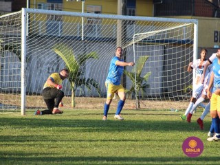 
<a style='margin-left: 5px;' class='btn btn-xs btn-social btn-facebook' href='https://www.facebook.com/sharer/sharer.php?u=https://www.boladovale.com.br/imgs/800-800-90/conteudo/fotos/1581/img8933.jpg' rel='popup' data-width='500' data-height='400'><i class='fa fa-facebook'></i>Compartilhar <span class='hidden-xs'>no Facebook</span>
</a> 
<a class='btn btn-default btn-xs' target='_blank' href='imgs/800-800-90/conteudo/fotos/1581/img8933.jpg'>
<span class='glyphicon glyphicon-cloud-download'></span> Salvar
</a> 
<span></span>