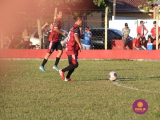 
<a style='margin-left: 5px;' class='btn btn-xs btn-social btn-facebook' href='https://www.facebook.com/sharer/sharer.php?u=https://www.boladovale.com.br/imgs/800-800-90/conteudo/fotos/1582/img5563.jpg' rel='popup' data-width='500' data-height='400'><i class='fa fa-facebook'></i>Compartilhar <span class='hidden-xs'>no Facebook</span>
</a> 
<a class='btn btn-default btn-xs' target='_blank' href='imgs/800-800-90/conteudo/fotos/1582/img5563.jpg'>
<span class='glyphicon glyphicon-cloud-download'></span> Salvar
</a> 
<span></span>