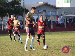
<a style='margin-left: 5px;' class='btn btn-xs btn-social btn-facebook' href='https://www.facebook.com/sharer/sharer.php?u=https://www.boladovale.com.br/imgs/800-800-90/conteudo/fotos/1582/img5570.jpg' rel='popup' data-width='500' data-height='400'><i class='fa fa-facebook'></i>Compartilhar <span class='hidden-xs'>no Facebook</span>
</a> 
<a class='btn btn-default btn-xs' target='_blank' href='imgs/800-800-90/conteudo/fotos/1582/img5570.jpg'>
<span class='glyphicon glyphicon-cloud-download'></span> Salvar
</a> 
<span></span>