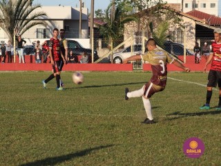 
<a style='margin-left: 5px;' class='btn btn-xs btn-social btn-facebook' href='https://www.facebook.com/sharer/sharer.php?u=https://www.boladovale.com.br/imgs/800-800-90/conteudo/fotos/1582/img5581.jpg' rel='popup' data-width='500' data-height='400'><i class='fa fa-facebook'></i>Compartilhar <span class='hidden-xs'>no Facebook</span>
</a> 
<a class='btn btn-default btn-xs' target='_blank' href='imgs/800-800-90/conteudo/fotos/1582/img5581.jpg'>
<span class='glyphicon glyphicon-cloud-download'></span> Salvar
</a> 
<span></span>