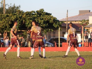 
<a style='margin-left: 5px;' class='btn btn-xs btn-social btn-facebook' href='https://www.facebook.com/sharer/sharer.php?u=https://www.boladovale.com.br/imgs/800-800-90/conteudo/fotos/1582/img5620.jpg' rel='popup' data-width='500' data-height='400'><i class='fa fa-facebook'></i>Compartilhar <span class='hidden-xs'>no Facebook</span>
</a> 
<a class='btn btn-default btn-xs' target='_blank' href='imgs/800-800-90/conteudo/fotos/1582/img5620.jpg'>
<span class='glyphicon glyphicon-cloud-download'></span> Salvar
</a> 
<span></span>