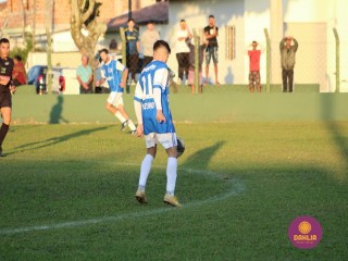 
<a style='margin-left: 5px;' class='btn btn-xs btn-social btn-facebook' href='https://www.facebook.com/sharer/sharer.php?u=https://www.boladovale.com.br/imgs/800-800-90/conteudo/fotos/1583/img9016.jpg' rel='popup' data-width='500' data-height='400'><i class='fa fa-facebook'></i>Compartilhar <span class='hidden-xs'>no Facebook</span>
</a> 
<a class='btn btn-default btn-xs' target='_blank' href='imgs/800-800-90/conteudo/fotos/1583/img9016.jpg'>
<span class='glyphicon glyphicon-cloud-download'></span> Salvar
</a> 
<span></span>