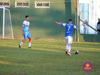 
<a style='margin-left: 5px;' class='btn btn-xs btn-social btn-facebook' href='https://www.facebook.com/sharer/sharer.php?u=https://www.boladovale.com.br/imgs/800-800-90/conteudo/fotos/1583/img9026.jpg' rel='popup' data-width='500' data-height='400'><i class='fa fa-facebook'></i>Compartilhar <span class='hidden-xs'>no Facebook</span>
</a> 
<a class='btn btn-default btn-xs' target='_blank' href='imgs/800-800-90/conteudo/fotos/1583/img9026.jpg'>
<span class='glyphicon glyphicon-cloud-download'></span> Salvar
</a> 
<span></span>