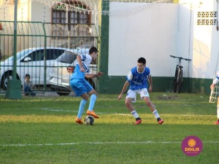
<a style='margin-left: 5px;' class='btn btn-xs btn-social btn-facebook' href='https://www.facebook.com/sharer/sharer.php?u=https://www.boladovale.com.br/imgs/800-800-90/conteudo/fotos/1583/img9030.jpg' rel='popup' data-width='500' data-height='400'><i class='fa fa-facebook'></i>Compartilhar <span class='hidden-xs'>no Facebook</span>
</a> 
<a class='btn btn-default btn-xs' target='_blank' href='imgs/800-800-90/conteudo/fotos/1583/img9030.jpg'>
<span class='glyphicon glyphicon-cloud-download'></span> Salvar
</a> 
<span></span>