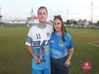
<a style='margin-left: 5px;' class='btn btn-xs btn-social btn-facebook' href='https://www.facebook.com/sharer/sharer.php?u=https://www.boladovale.com.br/imgs/800-800-90/conteudo/fotos/1583/img9076.jpg' rel='popup' data-width='500' data-height='400'><i class='fa fa-facebook'></i>Compartilhar <span class='hidden-xs'>no Facebook</span>
</a> 
<a class='btn btn-default btn-xs' target='_blank' href='imgs/800-800-90/conteudo/fotos/1583/img9076.jpg'>
<span class='glyphicon glyphicon-cloud-download'></span> Salvar
</a> 
<span></span>