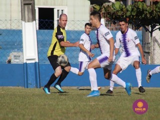 
<a style='margin-left: 5px;' class='btn btn-xs btn-social btn-facebook' href='https://www.facebook.com/sharer/sharer.php?u=https://www.boladovale.com.br/imgs/800-800-90/conteudo/fotos/1584/img5457.jpg' rel='popup' data-width='500' data-height='400'><i class='fa fa-facebook'></i>Compartilhar <span class='hidden-xs'>no Facebook</span>
</a> 
<a class='btn btn-default btn-xs' target='_blank' href='imgs/800-800-90/conteudo/fotos/1584/img5457.jpg'>
<span class='glyphicon glyphicon-cloud-download'></span> Salvar
</a> 
<span></span>