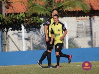 
<a style='margin-left: 5px;' class='btn btn-xs btn-social btn-facebook' href='https://www.facebook.com/sharer/sharer.php?u=https://www.boladovale.com.br/imgs/800-800-90/conteudo/fotos/1584/img5473.jpg' rel='popup' data-width='500' data-height='400'><i class='fa fa-facebook'></i>Compartilhar <span class='hidden-xs'>no Facebook</span>
</a> 
<a class='btn btn-default btn-xs' target='_blank' href='imgs/800-800-90/conteudo/fotos/1584/img5473.jpg'>
<span class='glyphicon glyphicon-cloud-download'></span> Salvar
</a> 
<span></span>
