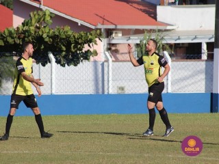 
<a style='margin-left: 5px;' class='btn btn-xs btn-social btn-facebook' href='https://www.facebook.com/sharer/sharer.php?u=https://www.boladovale.com.br/imgs/800-800-90/conteudo/fotos/1584/img5489.jpg' rel='popup' data-width='500' data-height='400'><i class='fa fa-facebook'></i>Compartilhar <span class='hidden-xs'>no Facebook</span>
</a> 
<a class='btn btn-default btn-xs' target='_blank' href='imgs/800-800-90/conteudo/fotos/1584/img5489.jpg'>
<span class='glyphicon glyphicon-cloud-download'></span> Salvar
</a> 
<span></span>