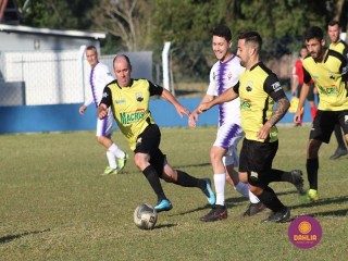 
<a style='margin-left: 5px;' class='btn btn-xs btn-social btn-facebook' href='https://www.facebook.com/sharer/sharer.php?u=https://www.boladovale.com.br/imgs/800-800-90/conteudo/fotos/1584/img5554.jpg' rel='popup' data-width='500' data-height='400'><i class='fa fa-facebook'></i>Compartilhar <span class='hidden-xs'>no Facebook</span>
</a> 
<a class='btn btn-default btn-xs' target='_blank' href='imgs/800-800-90/conteudo/fotos/1584/img5554.jpg'>
<span class='glyphicon glyphicon-cloud-download'></span> Salvar
</a> 
<span></span>