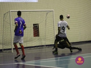 
<a style='margin-left: 5px;' class='btn btn-xs btn-social btn-facebook' href='https://www.facebook.com/sharer/sharer.php?u=https://www.boladovale.com.br/imgs/800-800-90/conteudo/fotos/1585/img5782.jpg' rel='popup' data-width='500' data-height='400'><i class='fa fa-facebook'></i>Compartilhar <span class='hidden-xs'>no Facebook</span>
</a> 
<a class='btn btn-default btn-xs' target='_blank' href='imgs/800-800-90/conteudo/fotos/1585/img5782.jpg'>
<span class='glyphicon glyphicon-cloud-download'></span> Salvar
</a> 
<span></span>