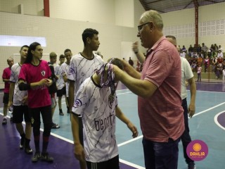 
<a style='margin-left: 5px;' class='btn btn-xs btn-social btn-facebook' href='https://www.facebook.com/sharer/sharer.php?u=https://www.boladovale.com.br/imgs/800-800-90/conteudo/fotos/1585/img5868.jpg' rel='popup' data-width='500' data-height='400'><i class='fa fa-facebook'></i>Compartilhar <span class='hidden-xs'>no Facebook</span>
</a> 
<a class='btn btn-default btn-xs' target='_blank' href='imgs/800-800-90/conteudo/fotos/1585/img5868.jpg'>
<span class='glyphicon glyphicon-cloud-download'></span> Salvar
</a> 
<span></span>