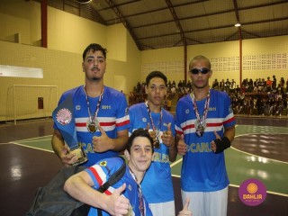 
<a style='margin-left: 5px;' class='btn btn-xs btn-social btn-facebook' href='https://www.facebook.com/sharer/sharer.php?u=https://www.boladovale.com.br/imgs/800-800-90/conteudo/fotos/1585/img5907.jpg' rel='popup' data-width='500' data-height='400'><i class='fa fa-facebook'></i>Compartilhar <span class='hidden-xs'>no Facebook</span>
</a> 
<a class='btn btn-default btn-xs' target='_blank' href='imgs/800-800-90/conteudo/fotos/1585/img5907.jpg'>
<span class='glyphicon glyphicon-cloud-download'></span> Salvar
</a> 
<span></span>