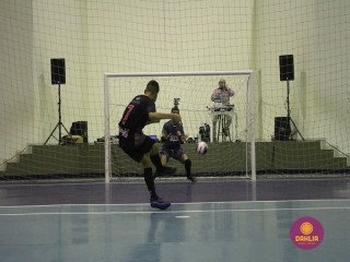 
<a style='margin-left: 5px;' class='btn btn-xs btn-social btn-facebook' href='https://www.facebook.com/sharer/sharer.php?u=https://www.boladovale.com.br/imgs/800-800-90/conteudo/fotos/1586/img6164.jpg' rel='popup' data-width='500' data-height='400'><i class='fa fa-facebook'></i>Compartilhar <span class='hidden-xs'>no Facebook</span>
</a> 
<a class='btn btn-default btn-xs' target='_blank' href='imgs/800-800-90/conteudo/fotos/1586/img6164.jpg'>
<span class='glyphicon glyphicon-cloud-download'></span> Salvar
</a> 
<span></span>