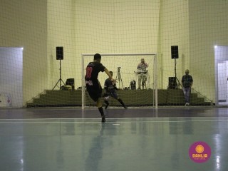 
<a style='margin-left: 5px;' class='btn btn-xs btn-social btn-facebook' href='https://www.facebook.com/sharer/sharer.php?u=https://www.boladovale.com.br/imgs/800-800-90/conteudo/fotos/1586/img6200.jpg' rel='popup' data-width='500' data-height='400'><i class='fa fa-facebook'></i>Compartilhar <span class='hidden-xs'>no Facebook</span>
</a> 
<a class='btn btn-default btn-xs' target='_blank' href='imgs/800-800-90/conteudo/fotos/1586/img6200.jpg'>
<span class='glyphicon glyphicon-cloud-download'></span> Salvar
</a> 
<span></span>